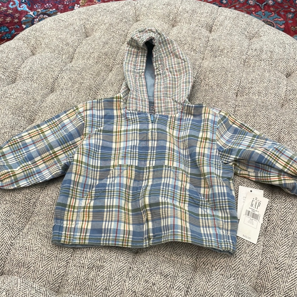 Reversible hooded baby gap jacket size 3-12 mths